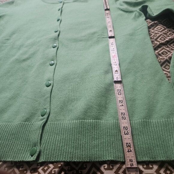 NWOT LL BEAN Women's Cardigan SZ Large Green Sweater Lightweight Office Travel - Picture 13 of 13